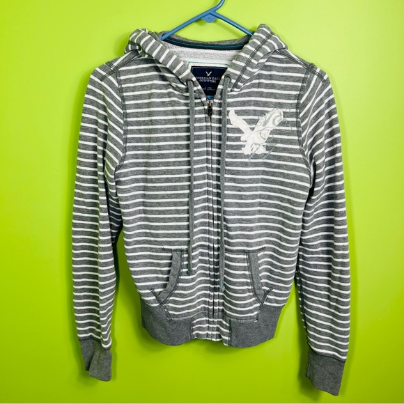 American Eagle Outfitters Tops - American Eagle zip warm hoodie size S